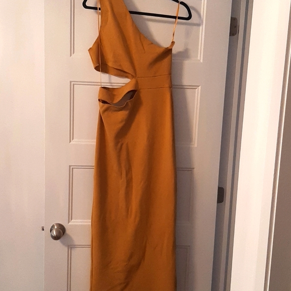 Zara tarzan dress - Picture 1 of 3